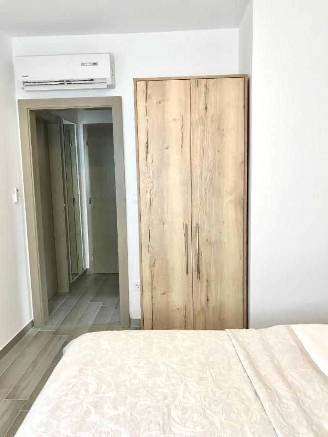 Апартаменты Cocoville Beach House- Макарска Экстерьер фото